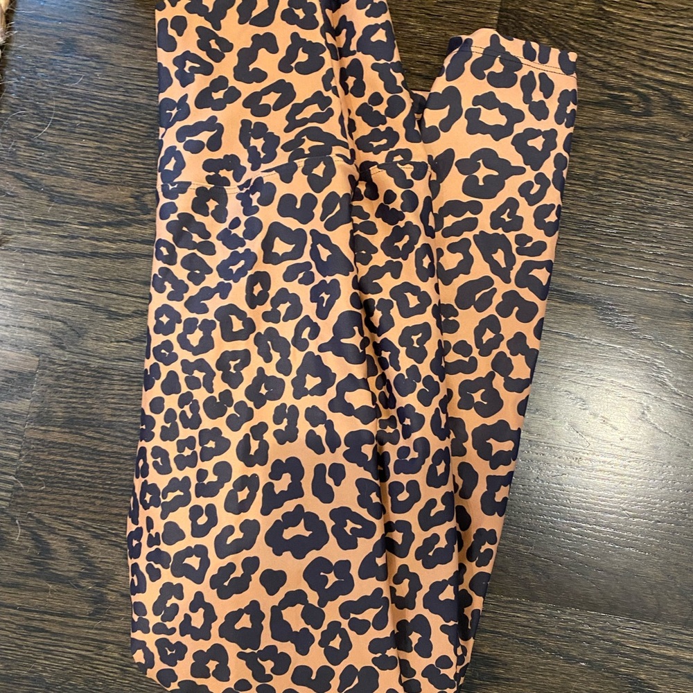Beach riot cheetah leggings